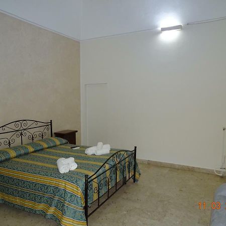 פראביטה B&B New Antico Palazzo מראה חיצוני תמונה