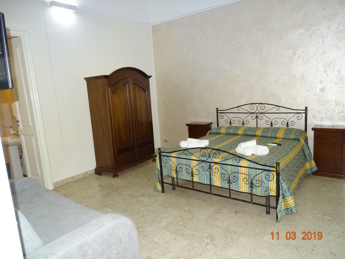 פראביטה B&B New Antico Palazzo מראה חיצוני תמונה