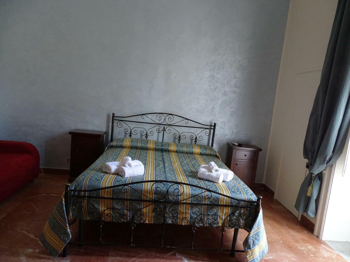 פראביטה B&B New Antico Palazzo מראה חיצוני תמונה