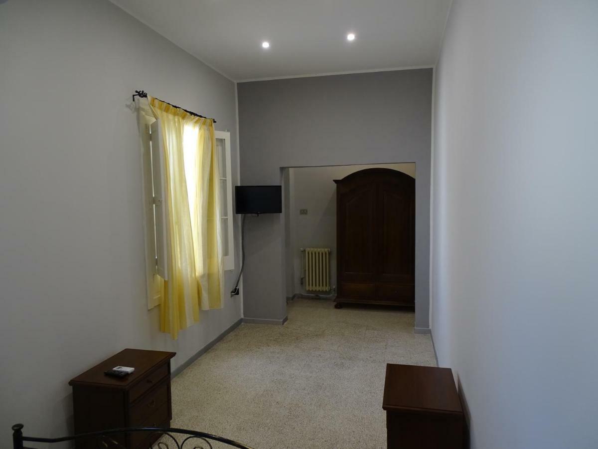 פראביטה B&B New Antico Palazzo מראה חיצוני תמונה